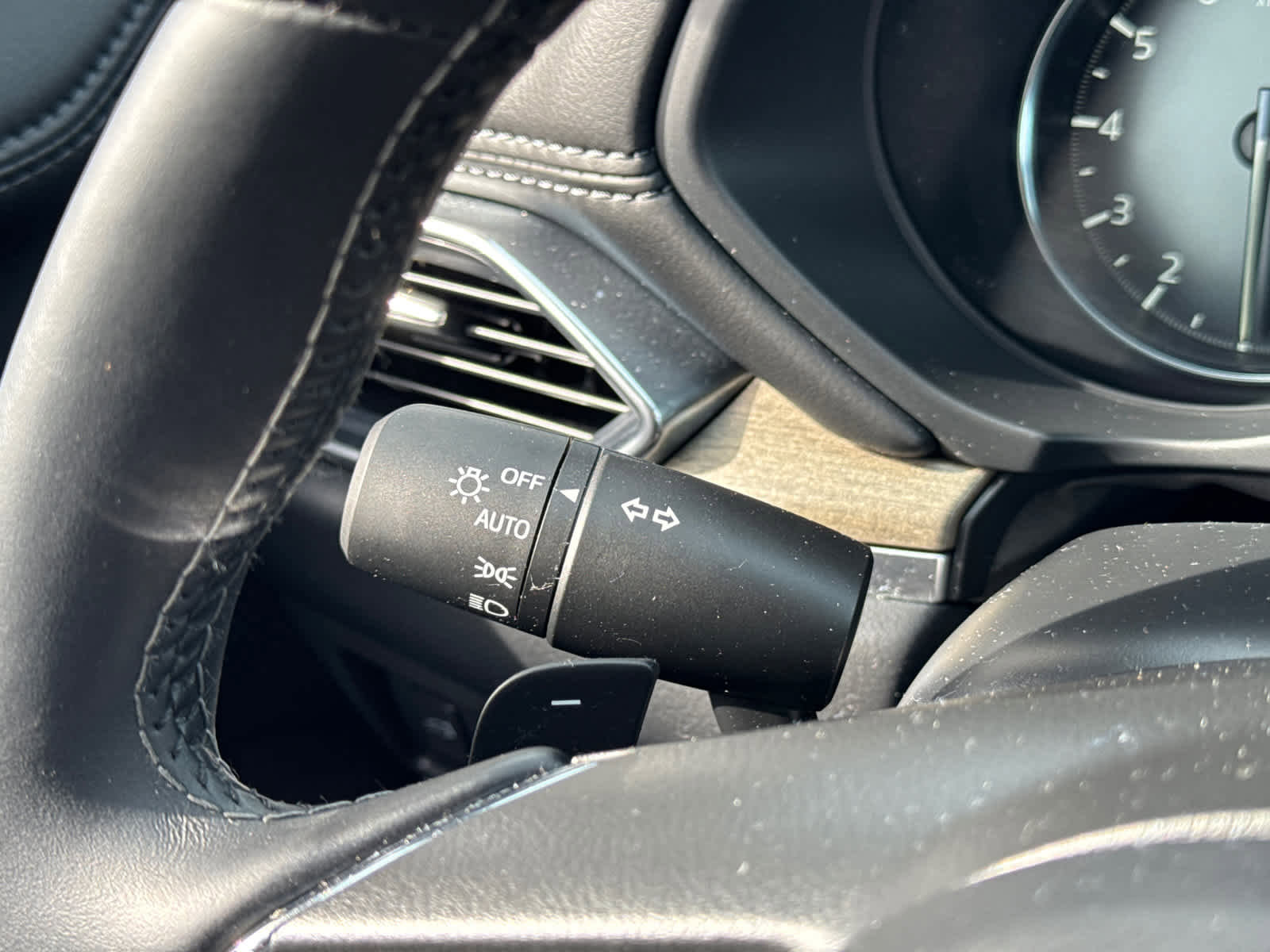 Used 2025 MAZDA CX-5 Signature image 19