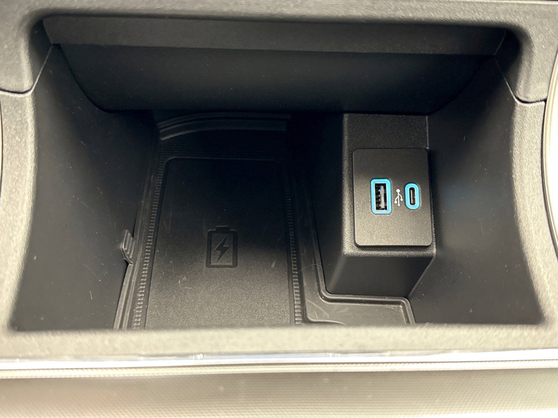 Used 2022 Ford Edge SEL w/ Convenience Package image 15