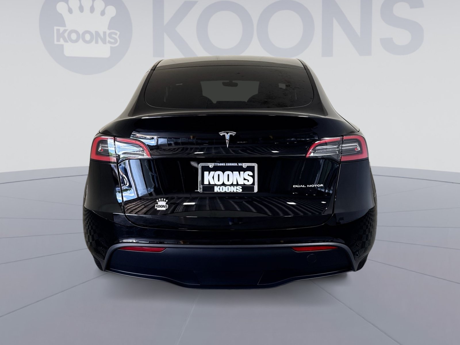 Used 2024 Tesla Model Y Long Range AWD/4WD image 5