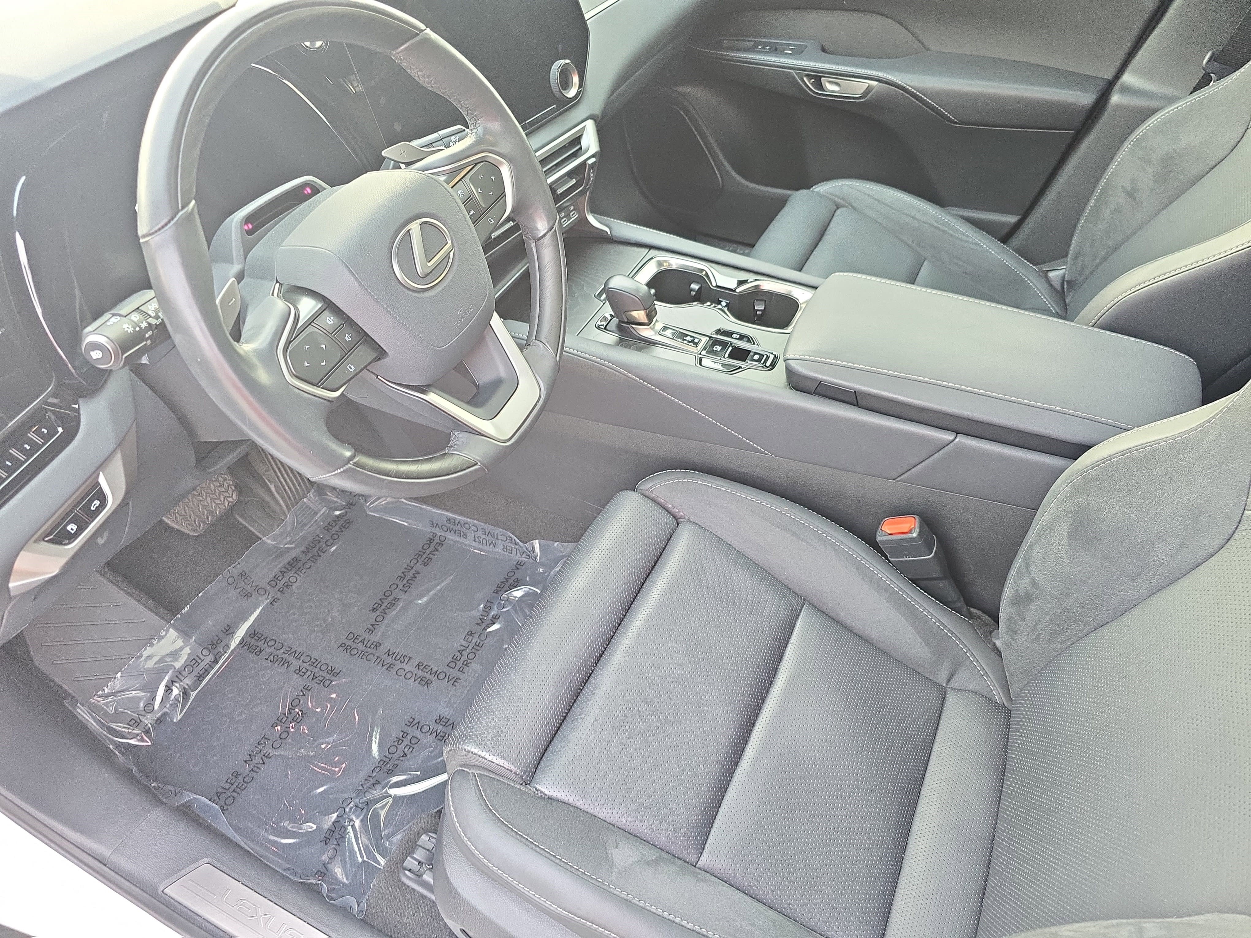 Used 2024 Lexus RX 350 RX 350 Luxury image 16