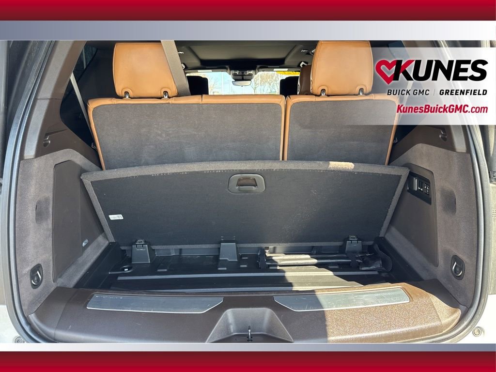 Used 2021 Cadillac Escalade Sport w/ Driver Assist Tech Package image 43