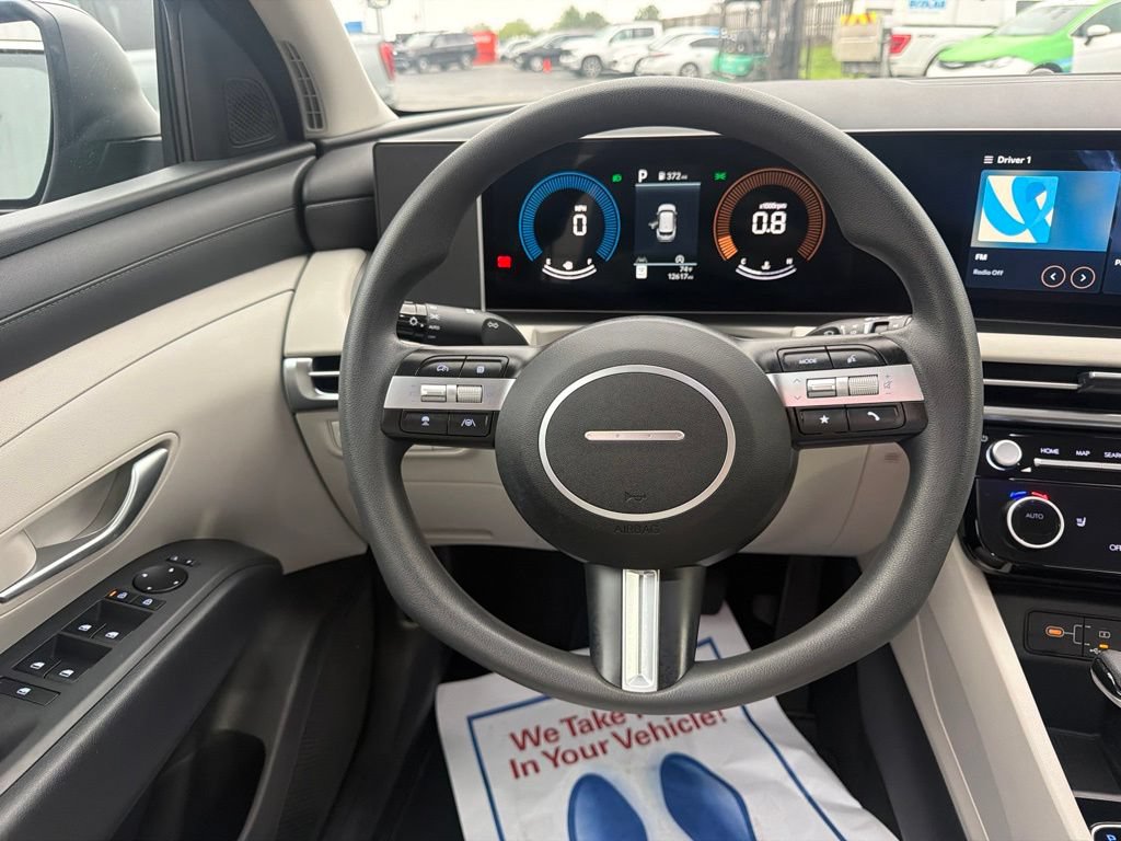 Used 2025 Hyundai Tucson SEL FWD image 20