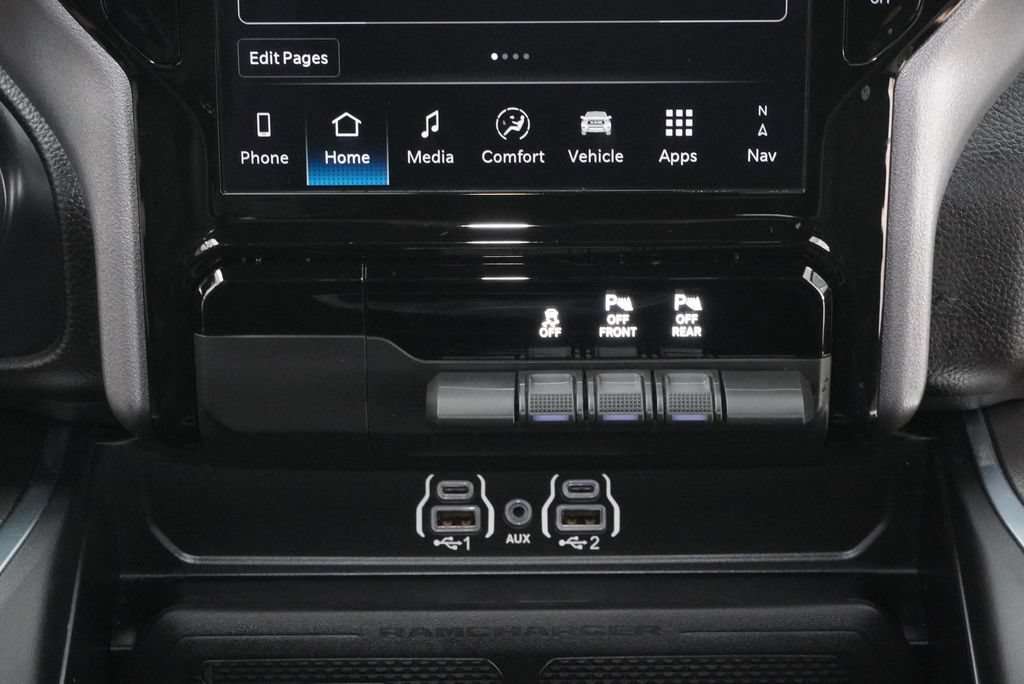 Used 2025 RAM 1500 Laramie w/ Sport Appearance Package AWD/4WD image 17