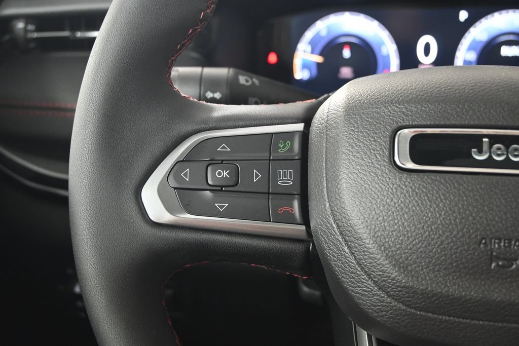 New 2026 Jeep Compass Trailhawk w/ Sun, Sound & Navigation Group AWD/4WD image 35