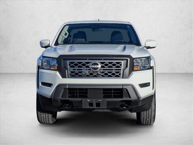 Used 2022 Nissan Frontier SV image 2