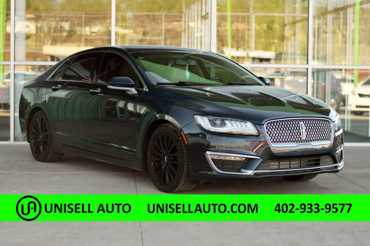 Used 2017 Lincoln MKZ Premiere AWD/4WD image 1