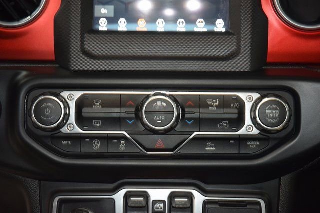 Used 2020 Jeep Gladiator Rubicon w/ LED Lighting Group image 23