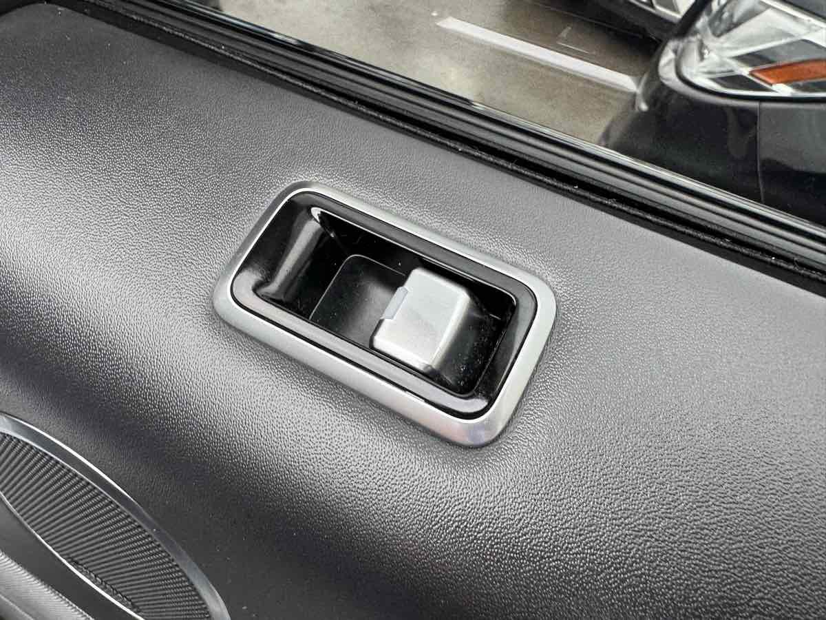 Used 2019 Land Rover Range Rover Sport SVR AWD/4WD image 37