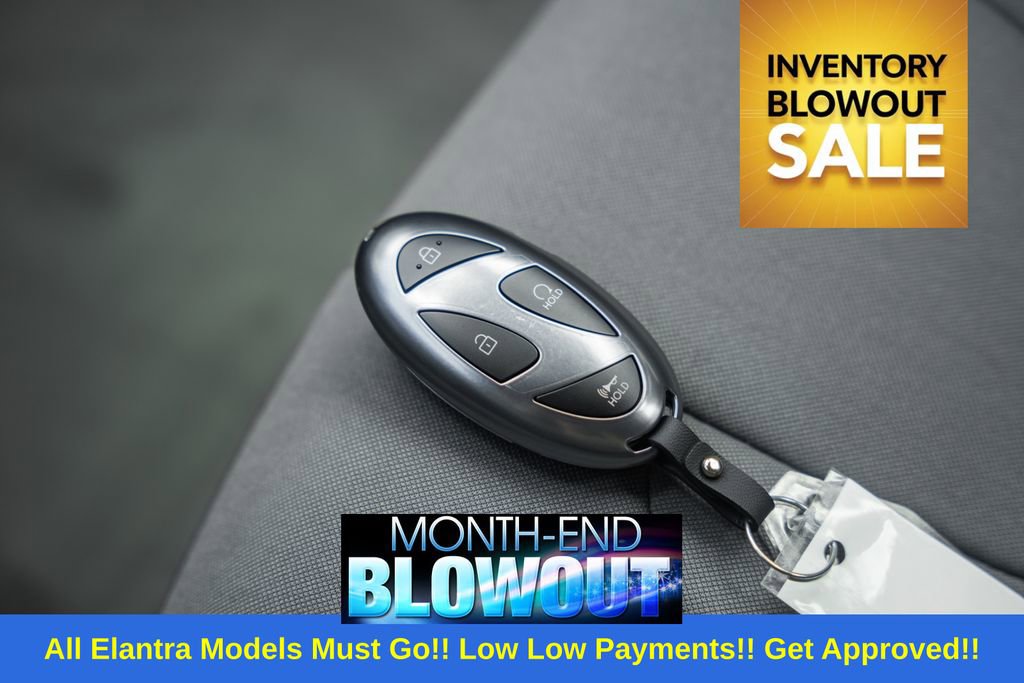 New 2025 Hyundai Elantra SEL image 45