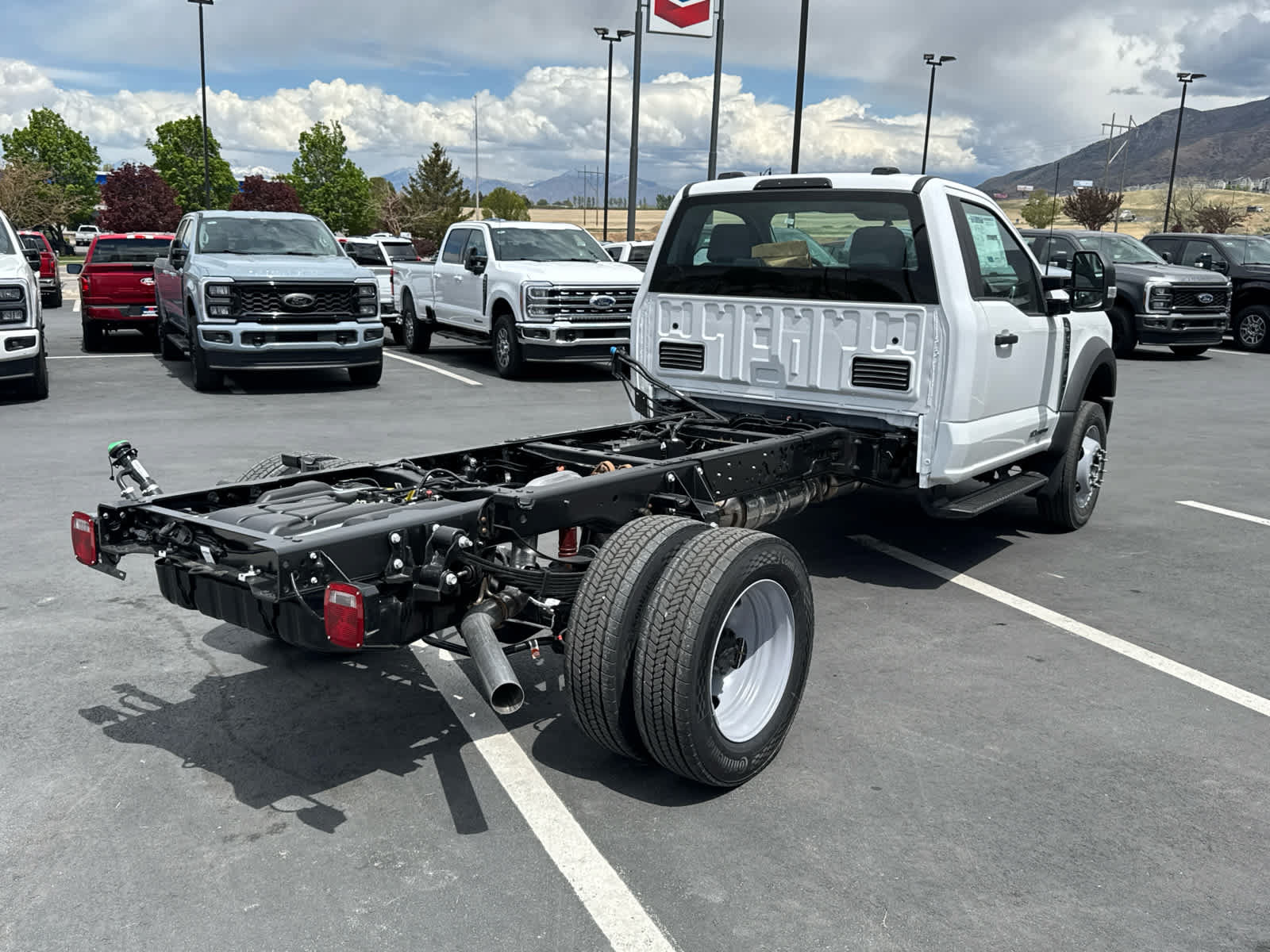 New 2026 Ford F550 4x4 Regular Cab Super Duty w/ XL Chrome Package image 6