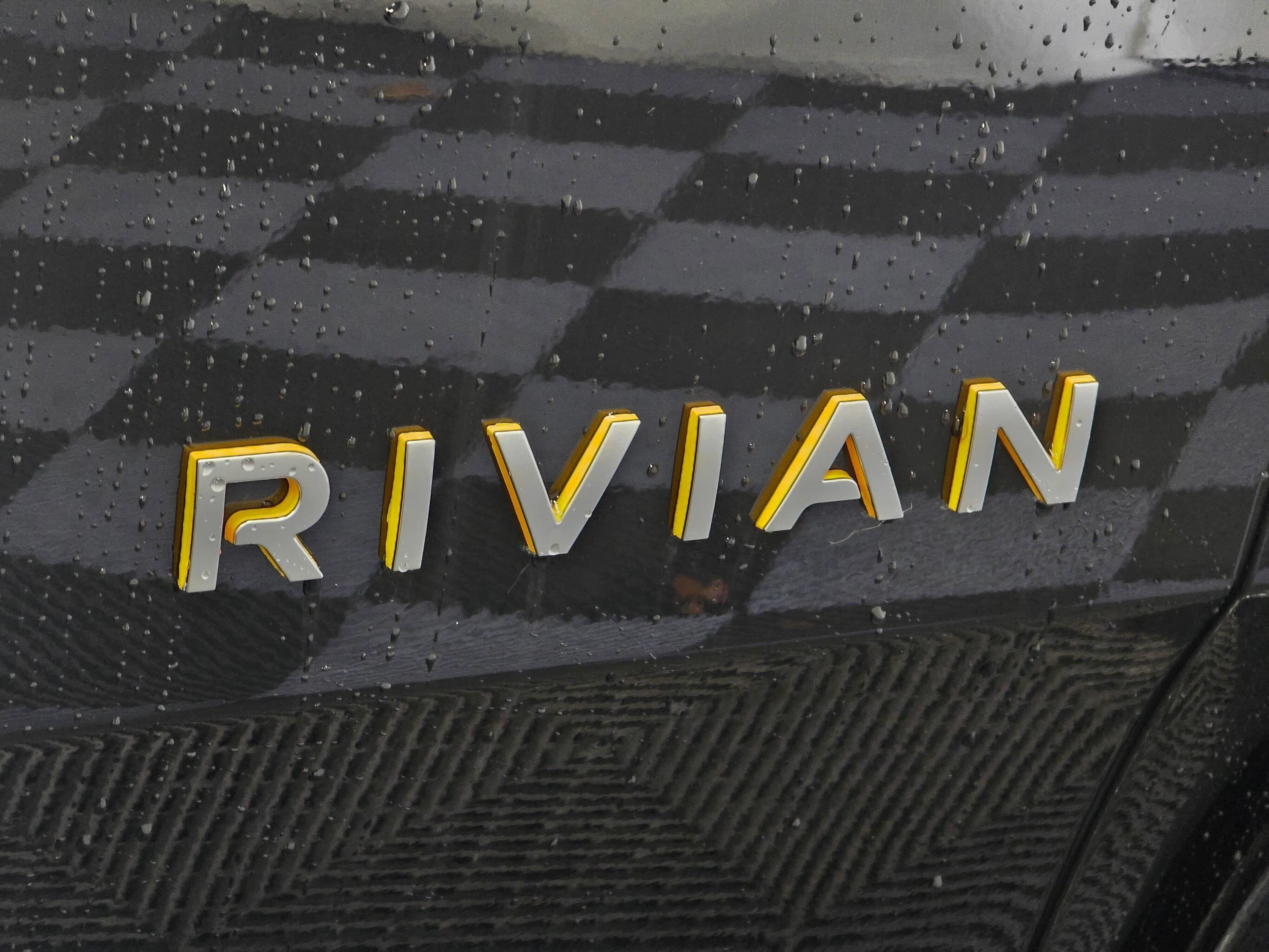 Used 2022 Rivian R1T Adventure AWD/4WD image 29
