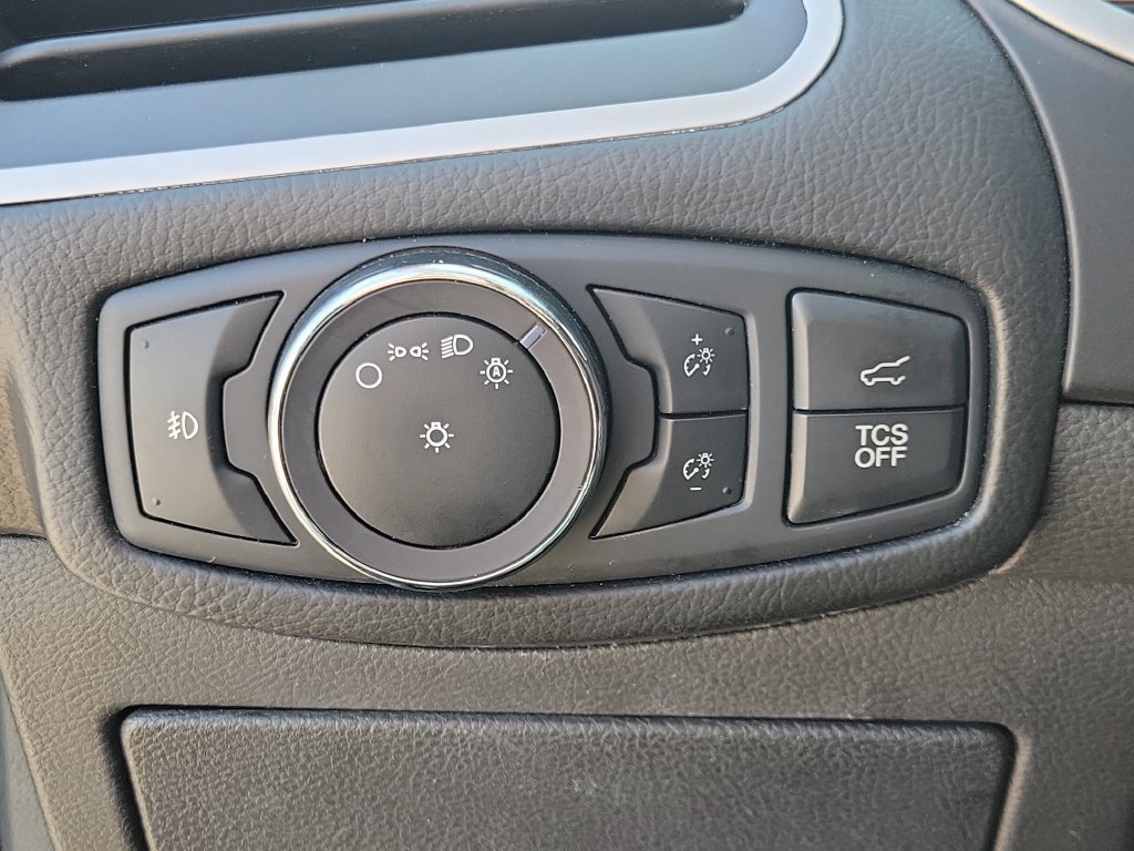 Used 2019 Ford Edge SEL AWD/4WD image 22
