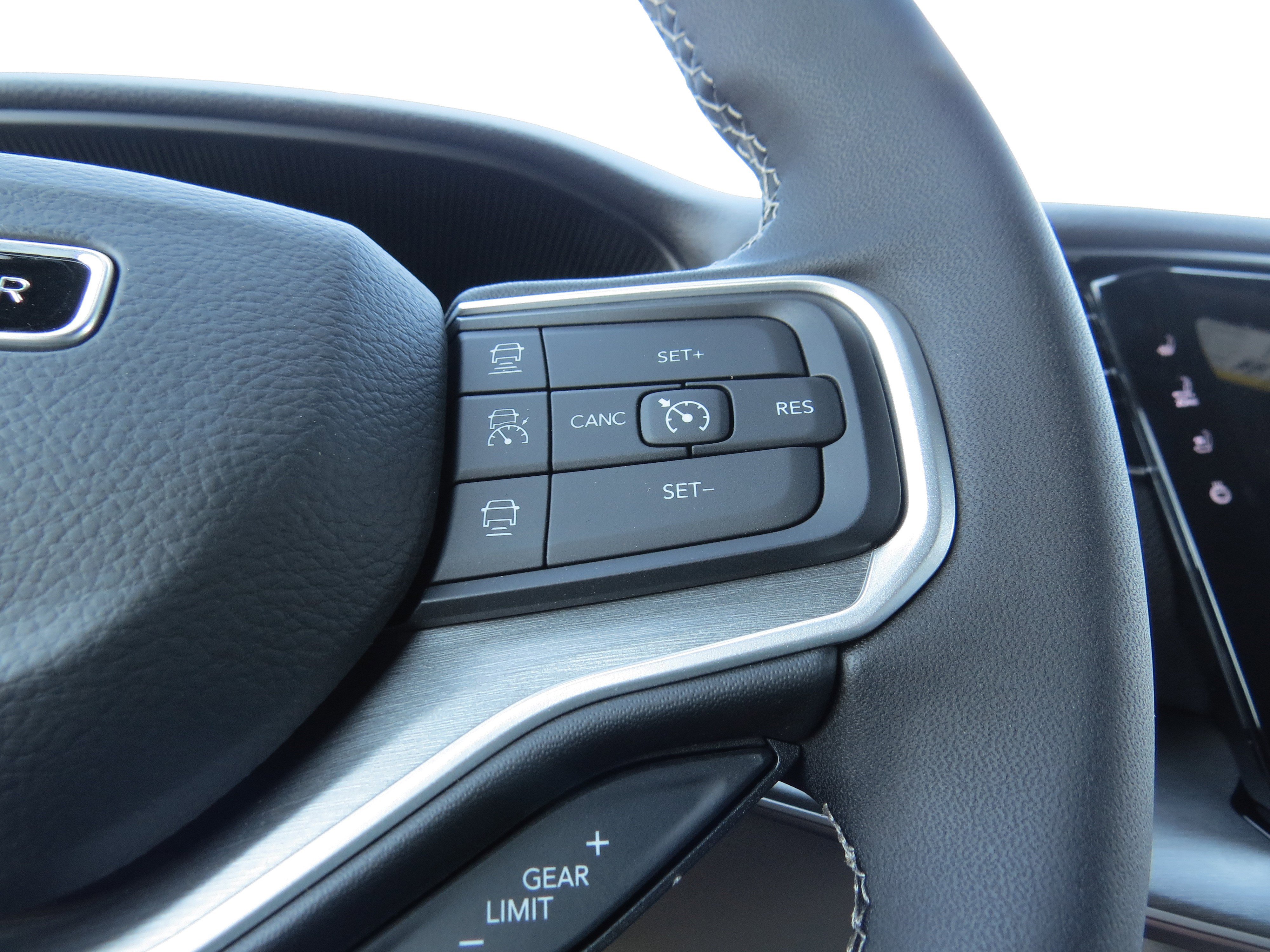 New 2025 Jeep Wagoneer L Series II w/ Convenience Group I image 26