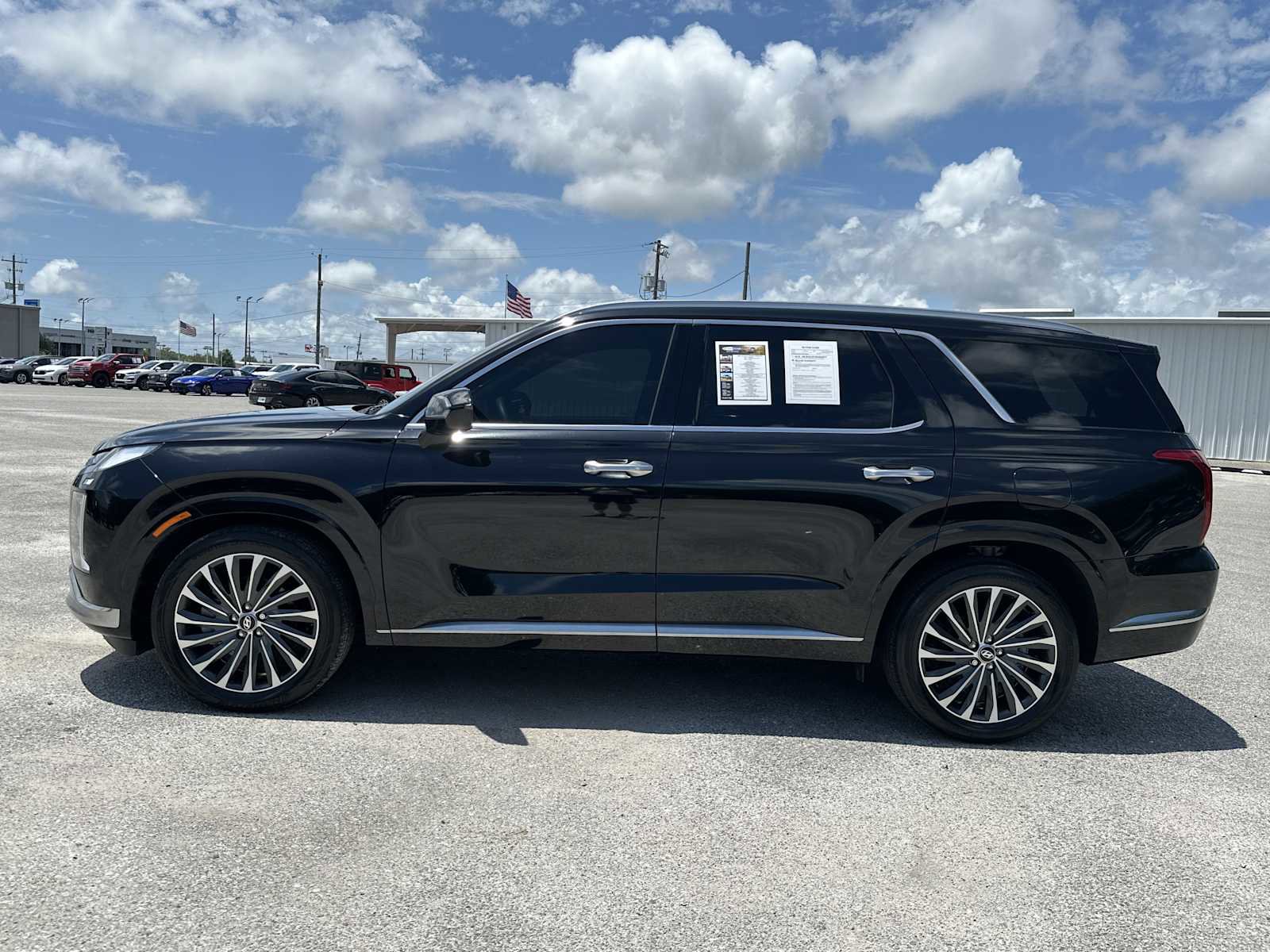 Used 2024 Hyundai Palisade Calligraphy FWD image 5