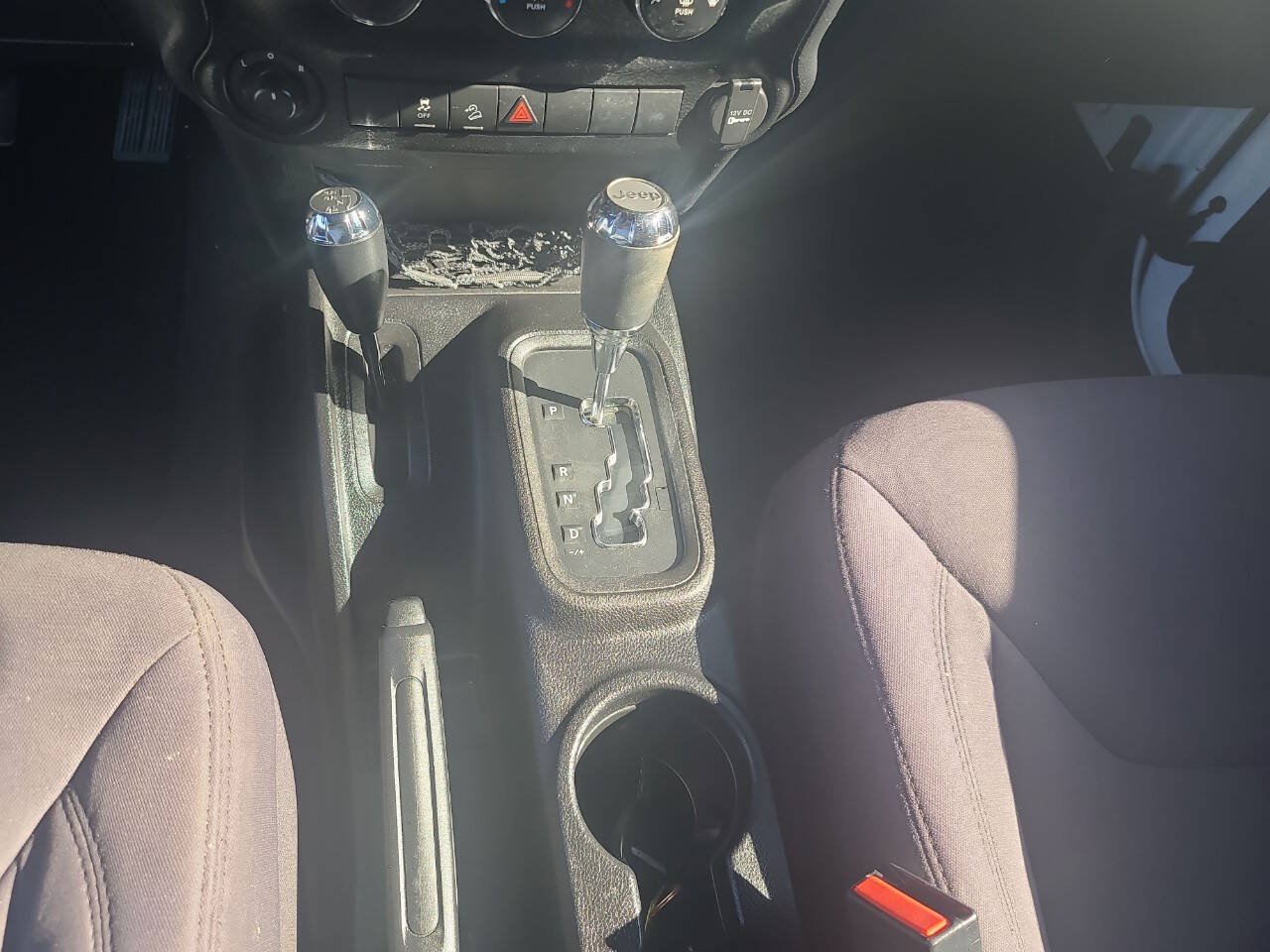 Used 2013 Jeep Wrangler Unlimited Sport AWD/4WD image 15