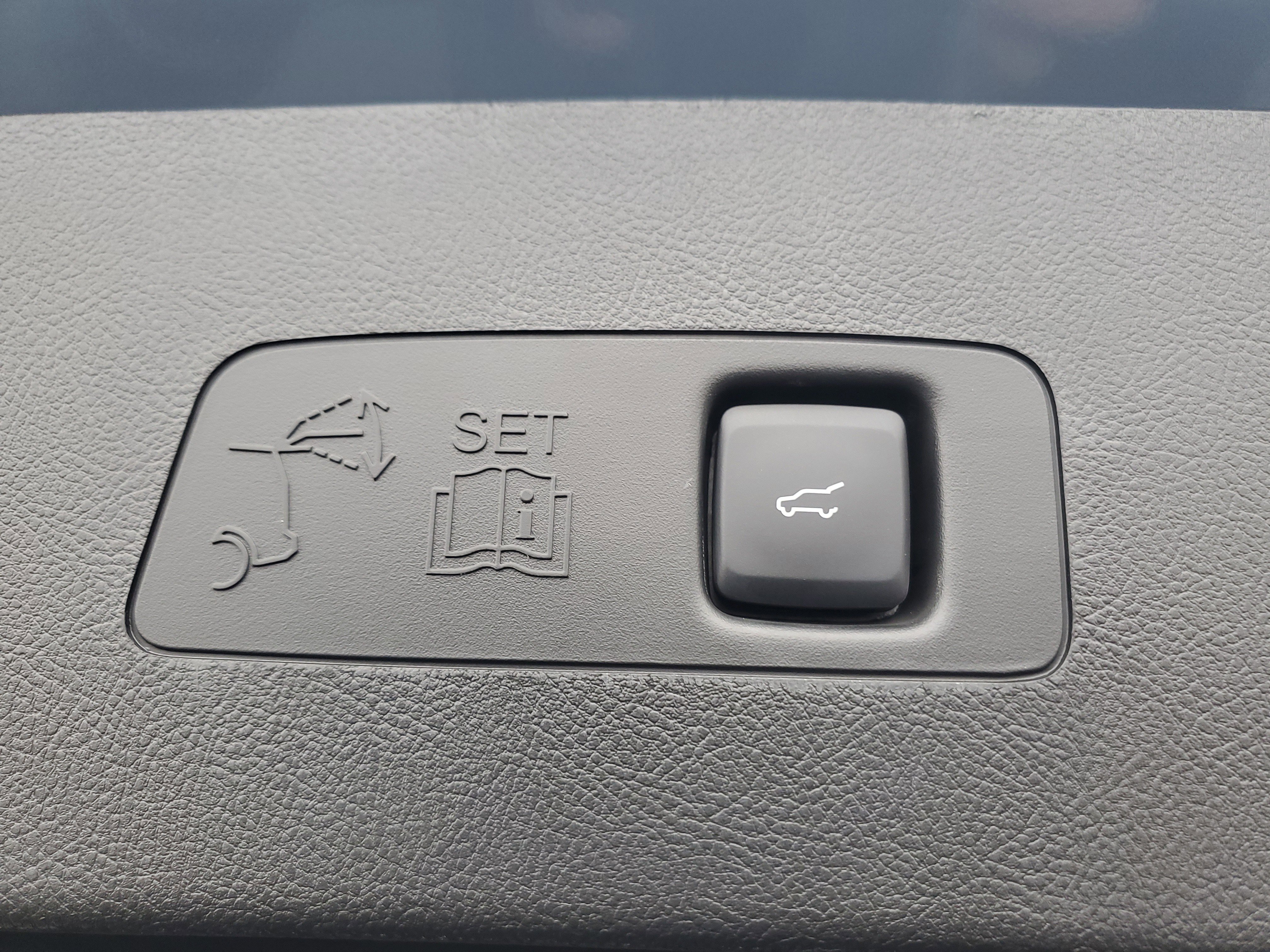 New 2026 Lincoln Corsair Premiere image 30