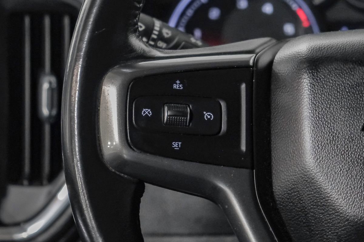 Used 2021 Chevrolet Silverado 2500 LT w/ Fleet Comfort Package AWD/4WD image 16