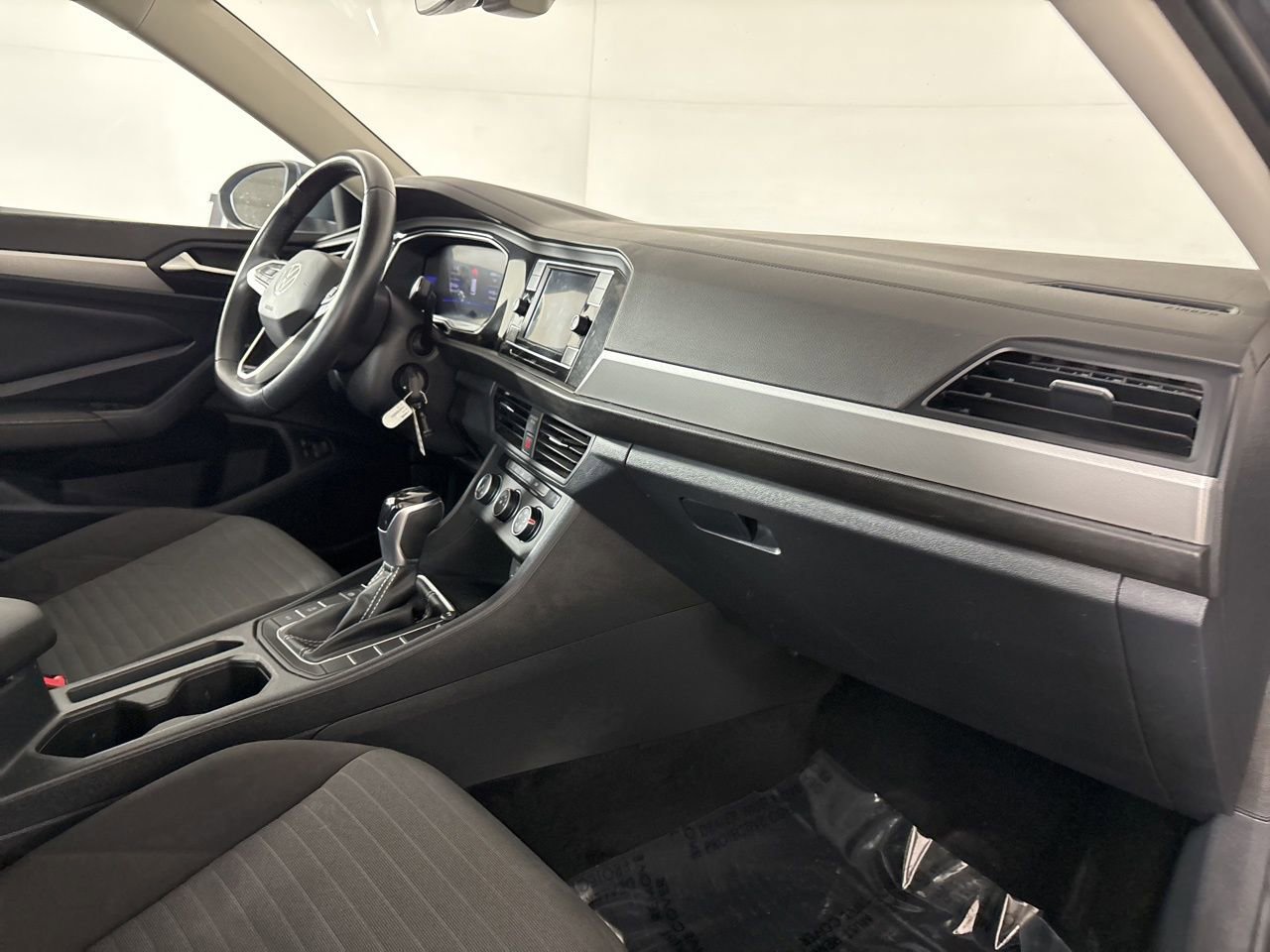 Used 2024 Volkswagen Jetta S image 28