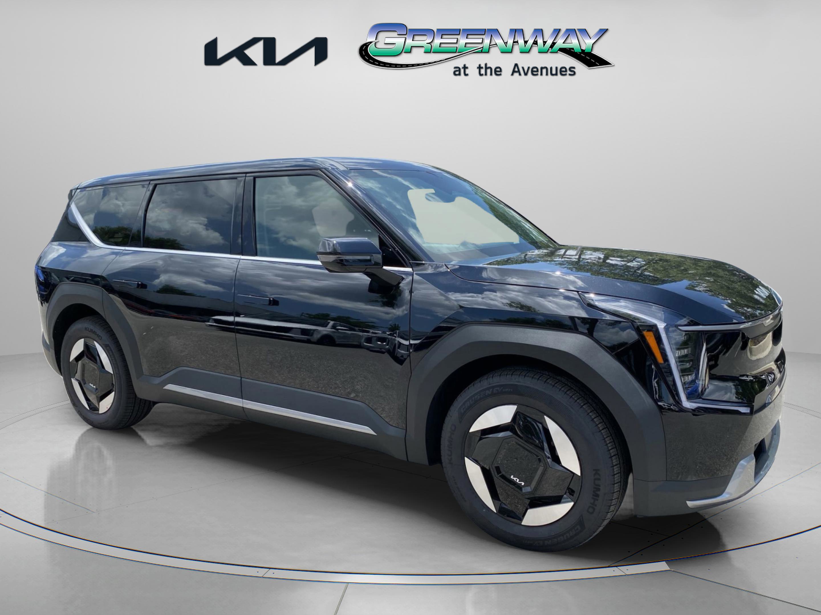 New 2026 Kia EV9 Light RWD image 1