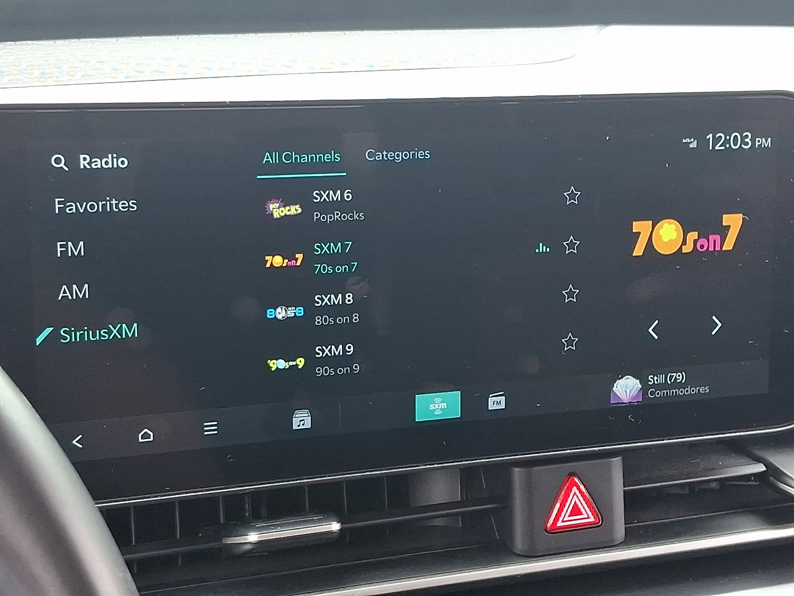 Used 2025 Kia Carnival FWD image 18