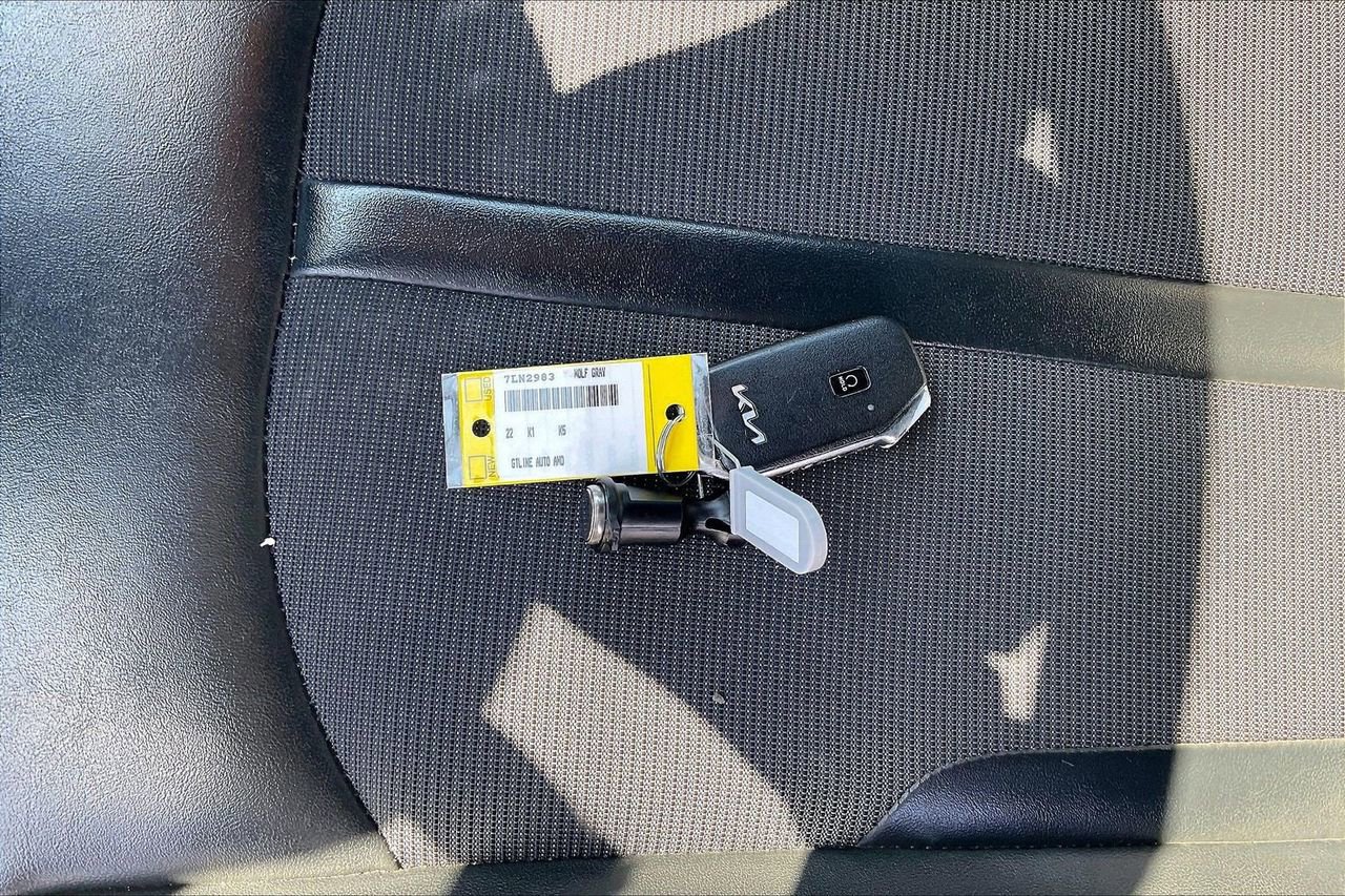 Used 2022 Kia K5 GT-Line AWD/4WD image 32