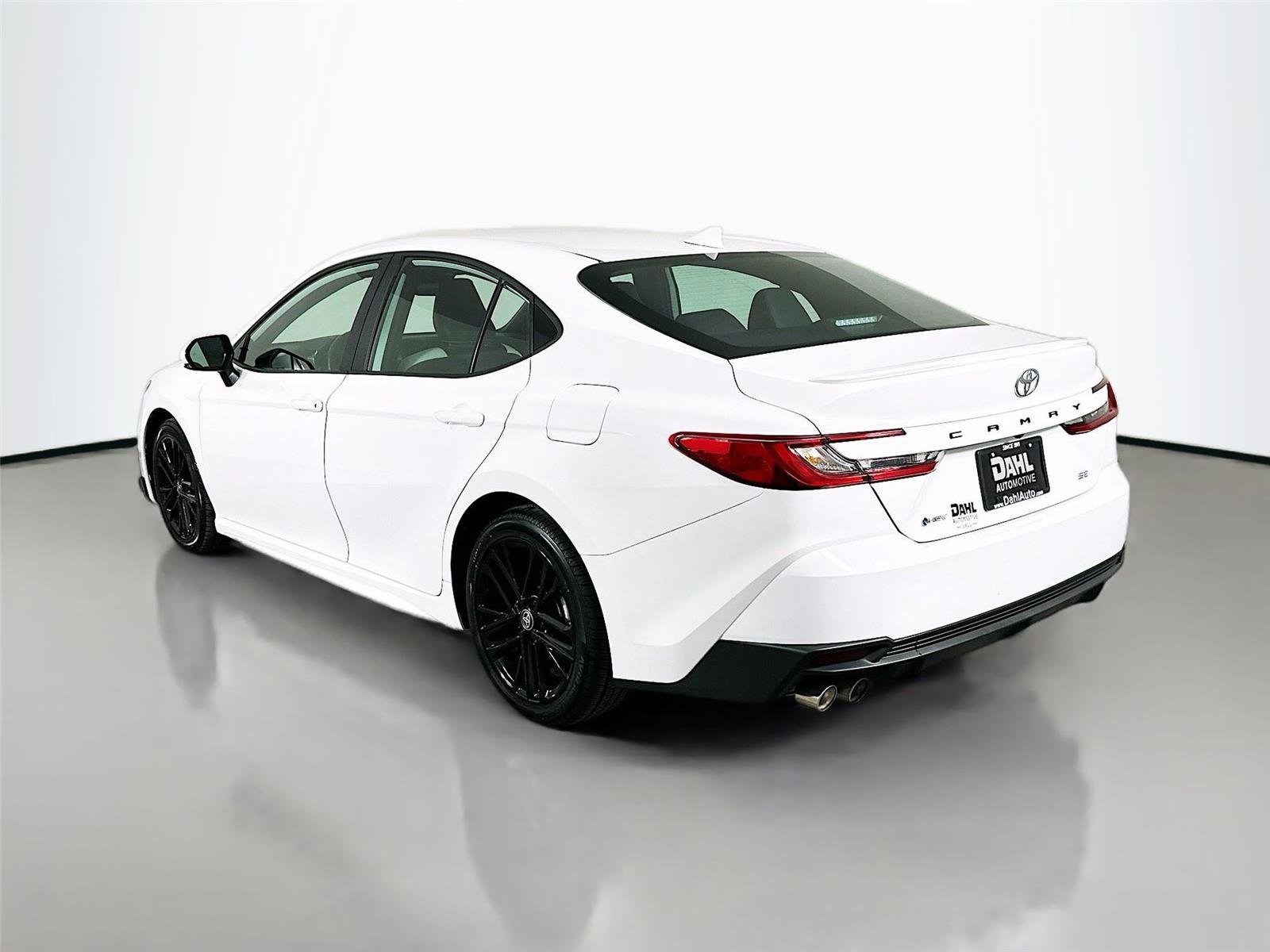 Certified 2025 Toyota Camry SE image 10