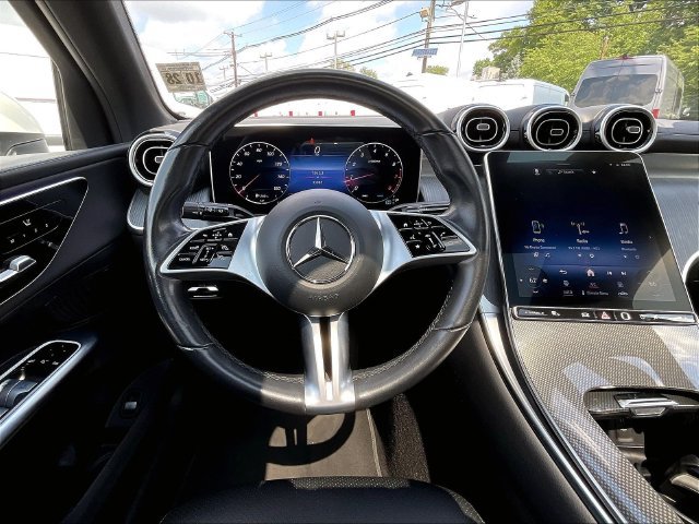 Used 2024 Mercedes-Benz GLC 300 4MATIC image 10
