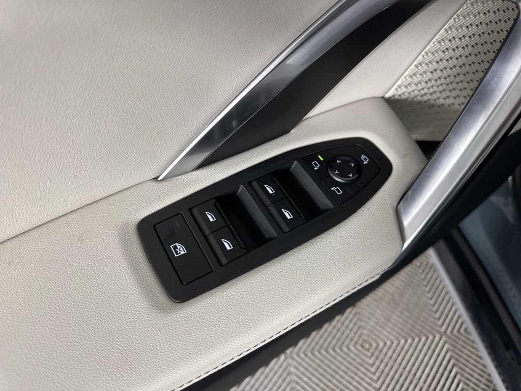 New 2026 BMW X1 xDrive28i w/ Technology Package image 8