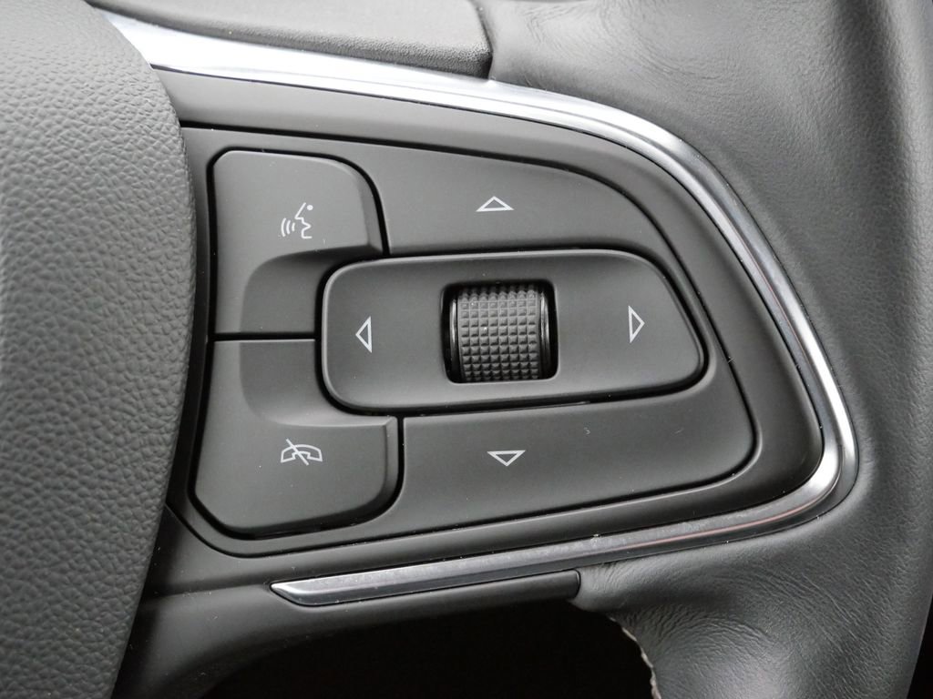 Used 2022 Buick Envision Essence w/ Sport Touring Package image 24