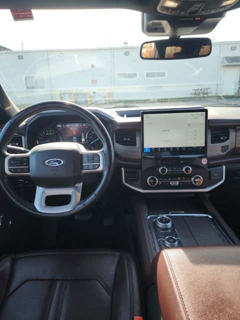 Used 2024 Ford Expedition Max Limited image 11