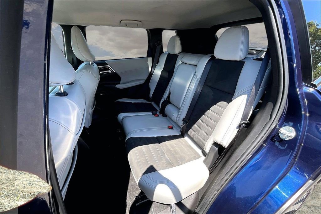 Used 2025 Mitsubishi Outlander SE AWD/4WD image 22