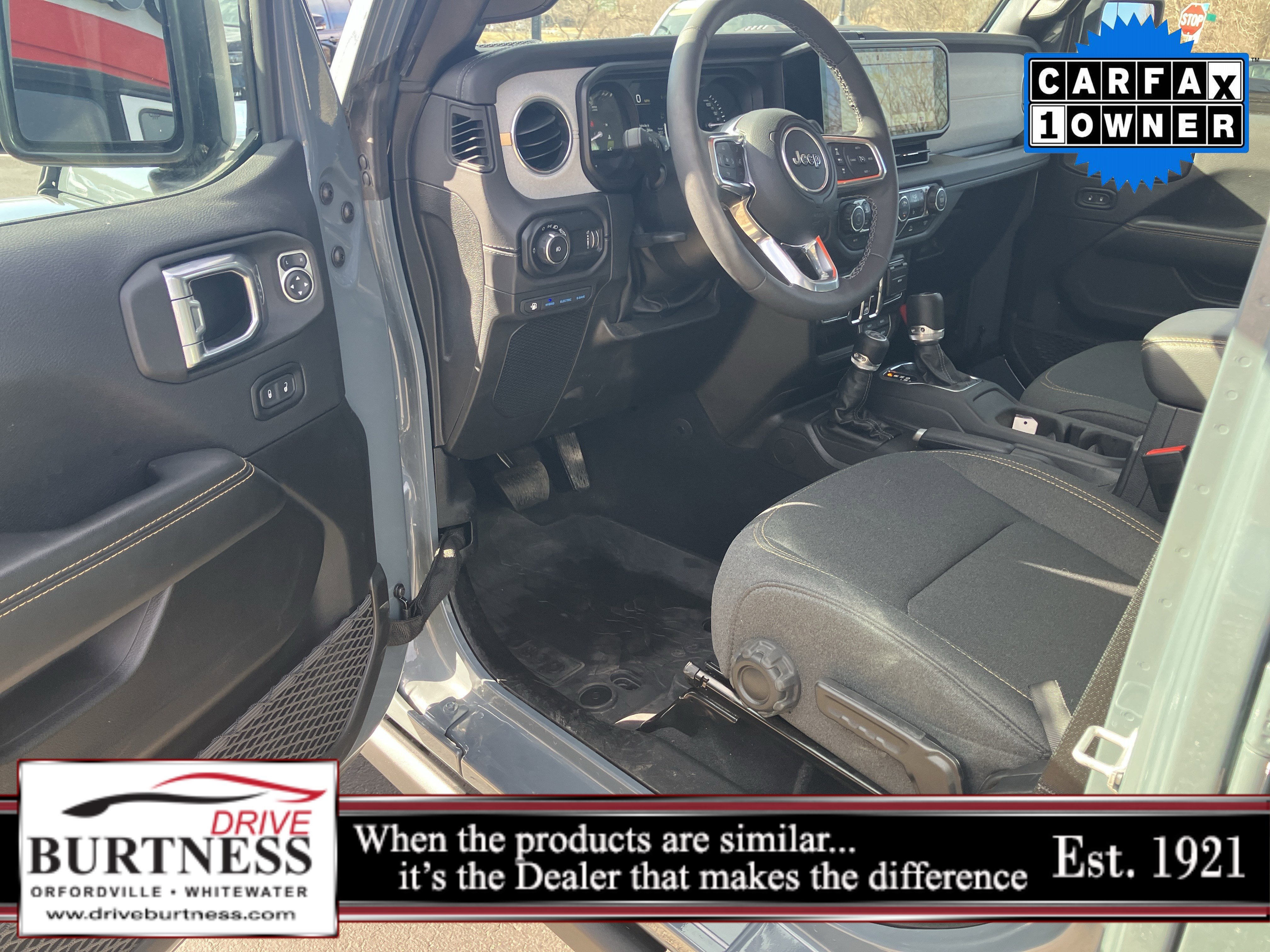 Used 2025 Jeep Wrangler Backcountry image 7