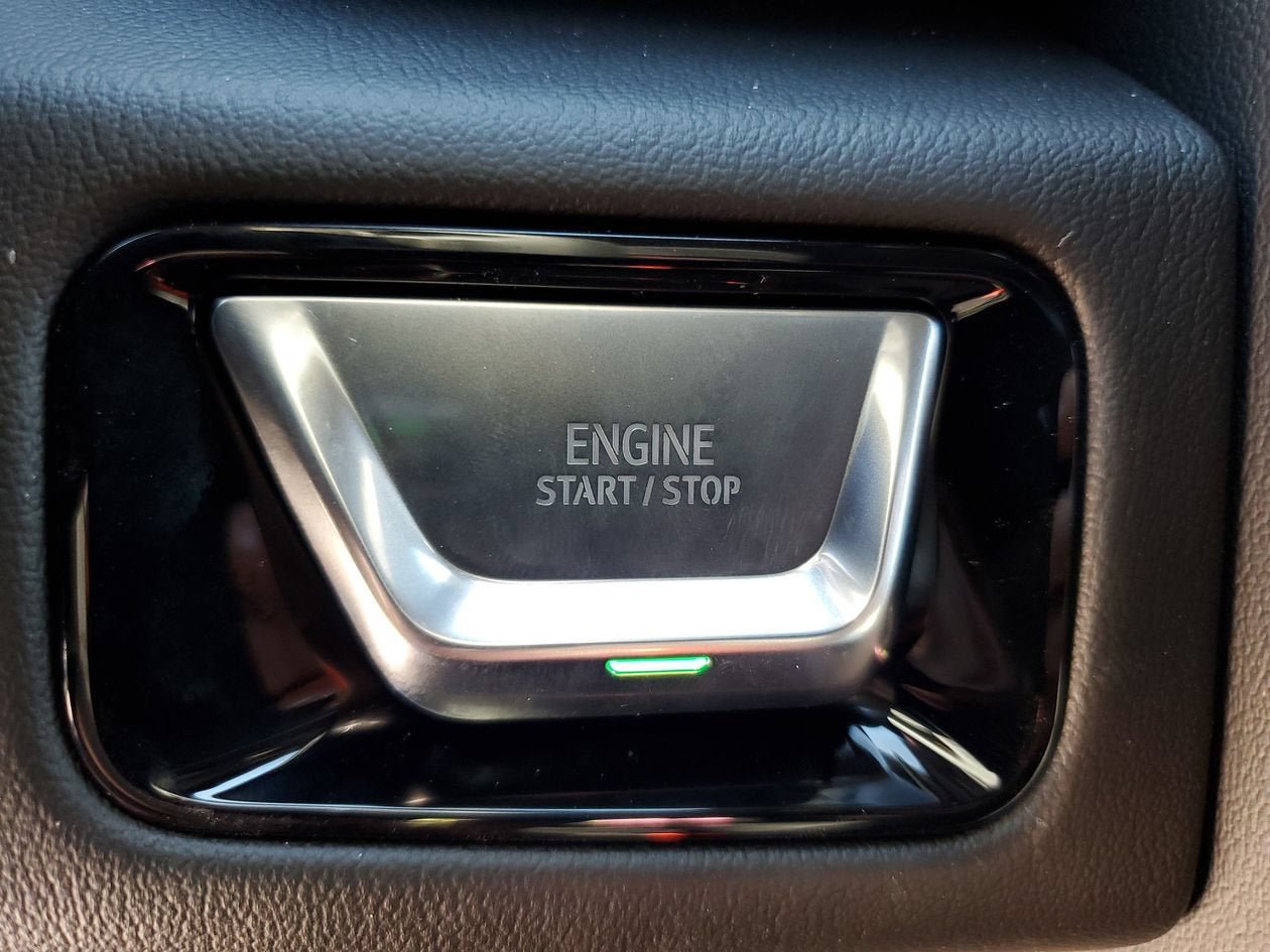 New 2026 GMC Yukon XL Denali w/ Sun & Power Step Package AWD/4WD image 24