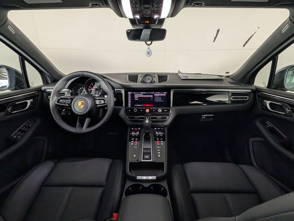 New 2026 Porsche Macan image 20