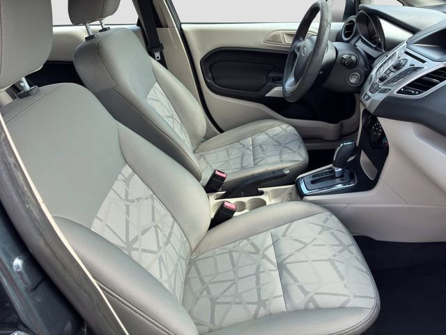 Used 2011 Ford Fiesta SE w/ 203A Rapid Spec Order Code image 22