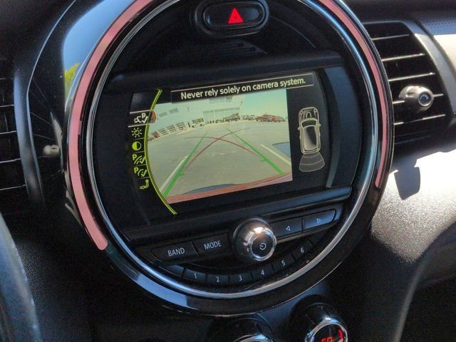 Used 2018 MINI Cooper 2-Door Hardtop FWD image 12