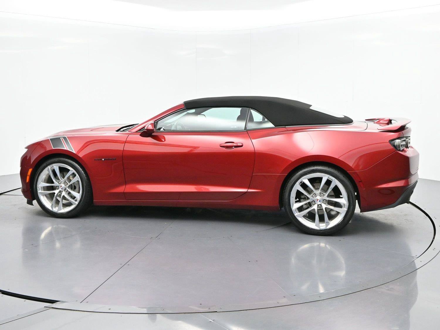 Used 2021 Chevrolet Camaro LT w/ Wild Cherry Design Package 1 RWD image 5