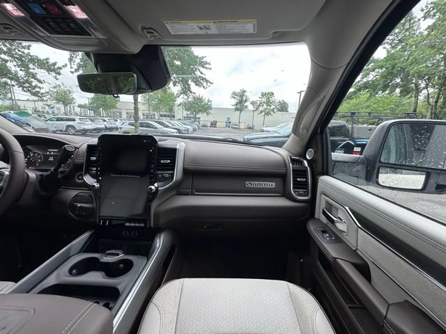 New 2026 RAM 3500 Laramie AWD/4WD image 27