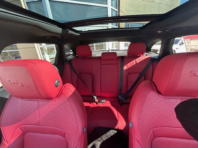 New 2025 Jaguar F-PACE R-Dynamic S image 31