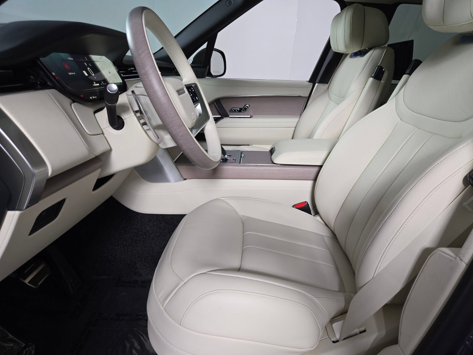 New 2026 Land Rover Range Rover Long Wheelbase Autobiography AWD/4WD image 11