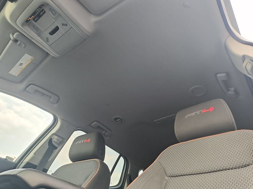 Used 2023 GMC Acadia AT4 AWD/4WD image 24