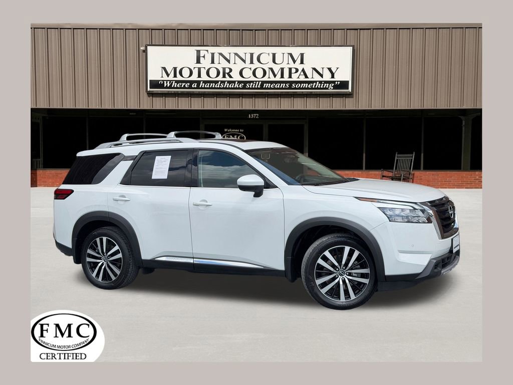 Used 2025 Nissan Pathfinder Platinum w/ Cargo Package