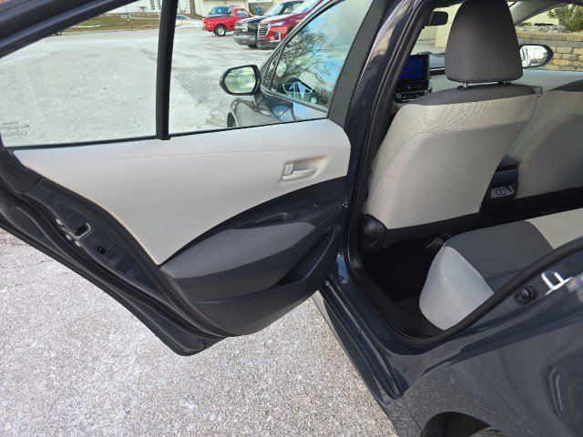 Used 2023 Toyota Corolla LE FWD image 30