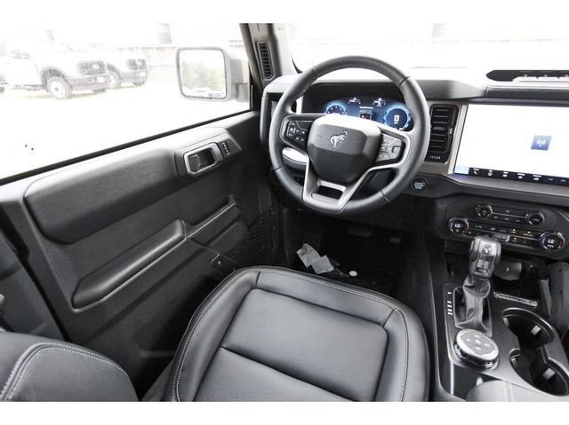 New 2026 Ford Bronco Outer Banks w/ Sasquatch Package AWD/4WD image 7