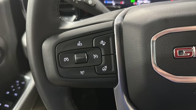 Used 2026 GMC Sierra 1500 SLT AWD/4WD image 12