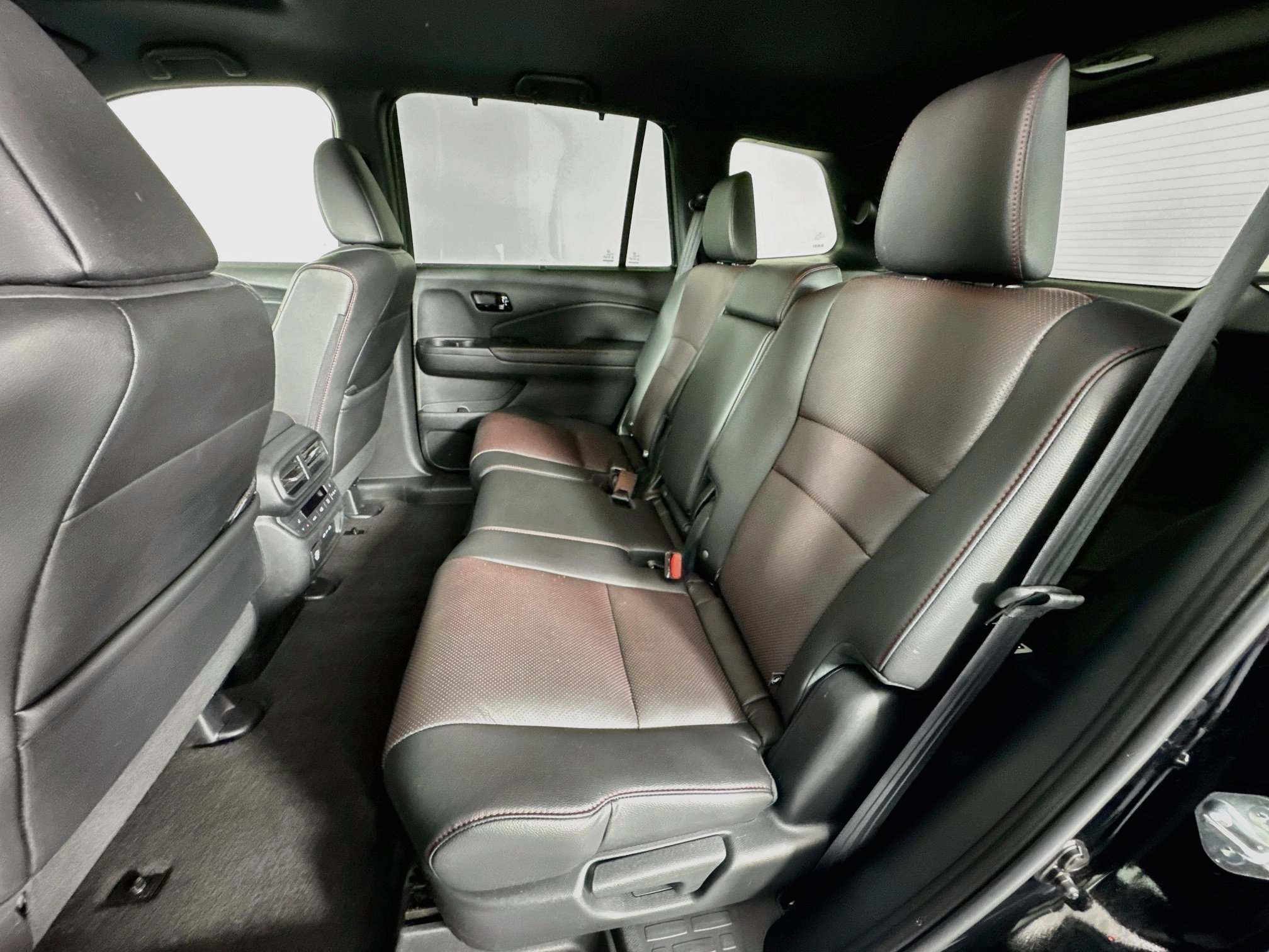 Certified 2025 Honda Passport Black Edition image 25