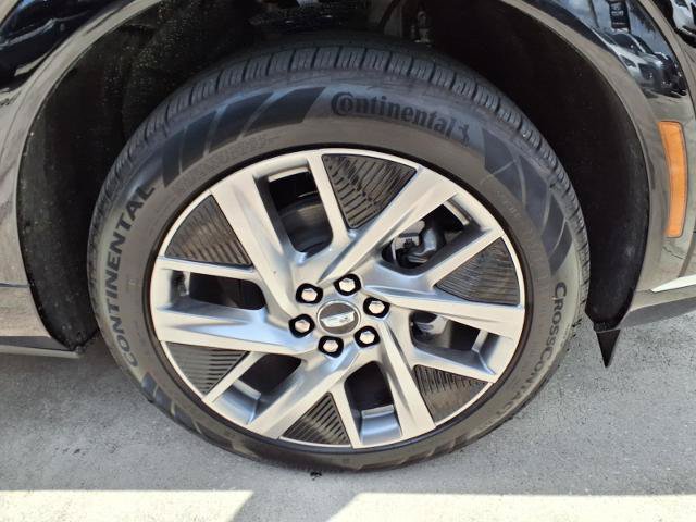 New 2026 Cadillac Optiq Luxury 1 w/ LPO, Floor Liner Package RWD image 7