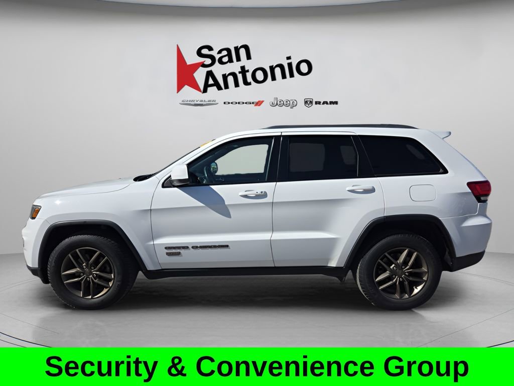 Used 2016 Jeep Grand Cherokee Laredo 75th Anniversary image 5