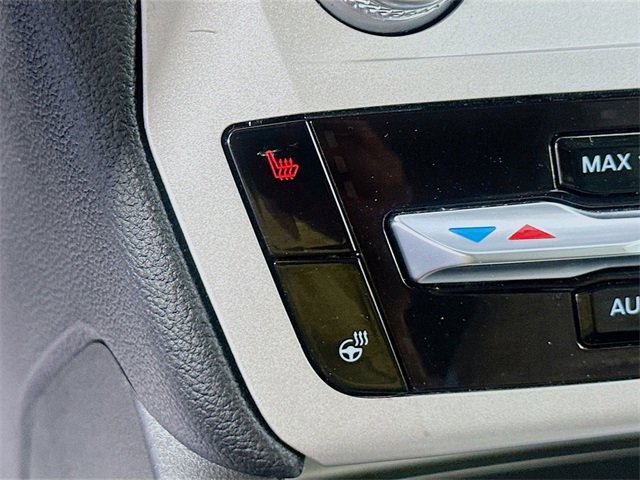 Used 2024 Ford Explorer XLT w/ Equipment Group 202A image 19