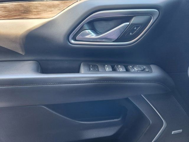 Used 2023 Chevrolet Suburban Z71 w/ Luxury Package image 24